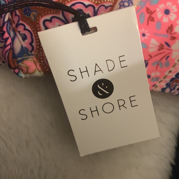 Shade and Shore 38DDD Halter - Picture 7 of 10